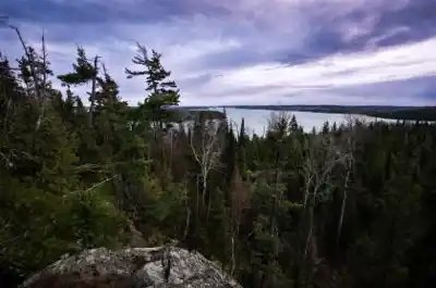 Sentier de randonnée Sentiers pédestres Opasatica - paysage naturel