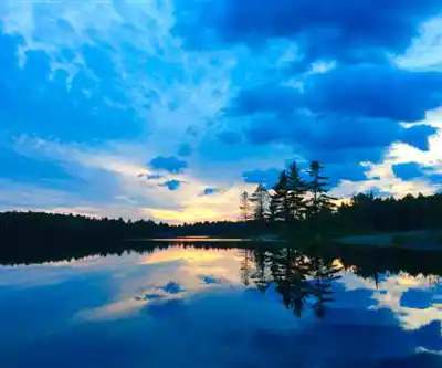 Kawartha Highlands Provincial Park hiking trail - natural landscape