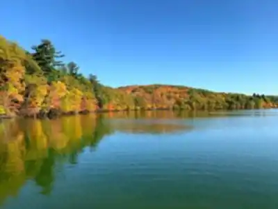 Vue en randonnée de Parc National Du Mont-Saint-Bruno