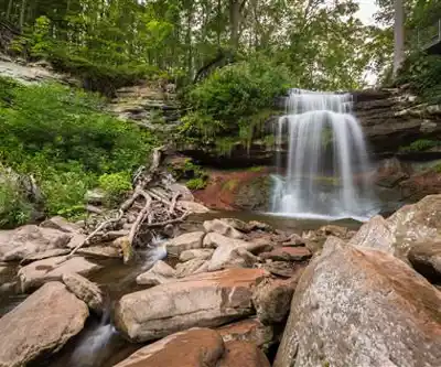 Randonnée Smokey Hollow Waterfall - nature et plein air