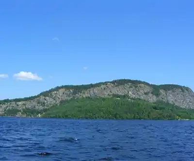 Mt Kineo hiking trail - natural landscape