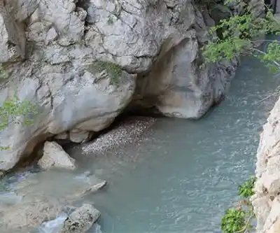 Sentier de randonnée Gorges de Trévans - paysage naturel