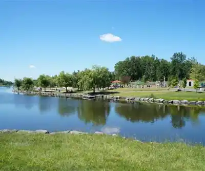 Hiking view of Parc De La Cité