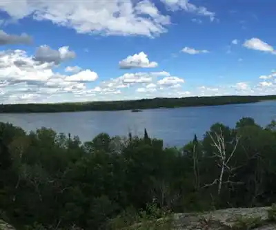 Sentier de randonnée Big Whiteshell Lake - paysage naturel