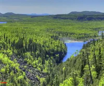 Ouimet Canyon Provincial Park hiking trail - natural landscape