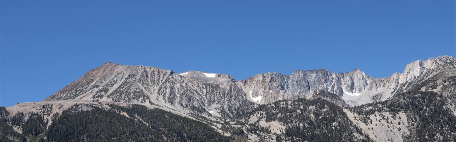 Mono Dome trail - hiking in Sierra Nevada