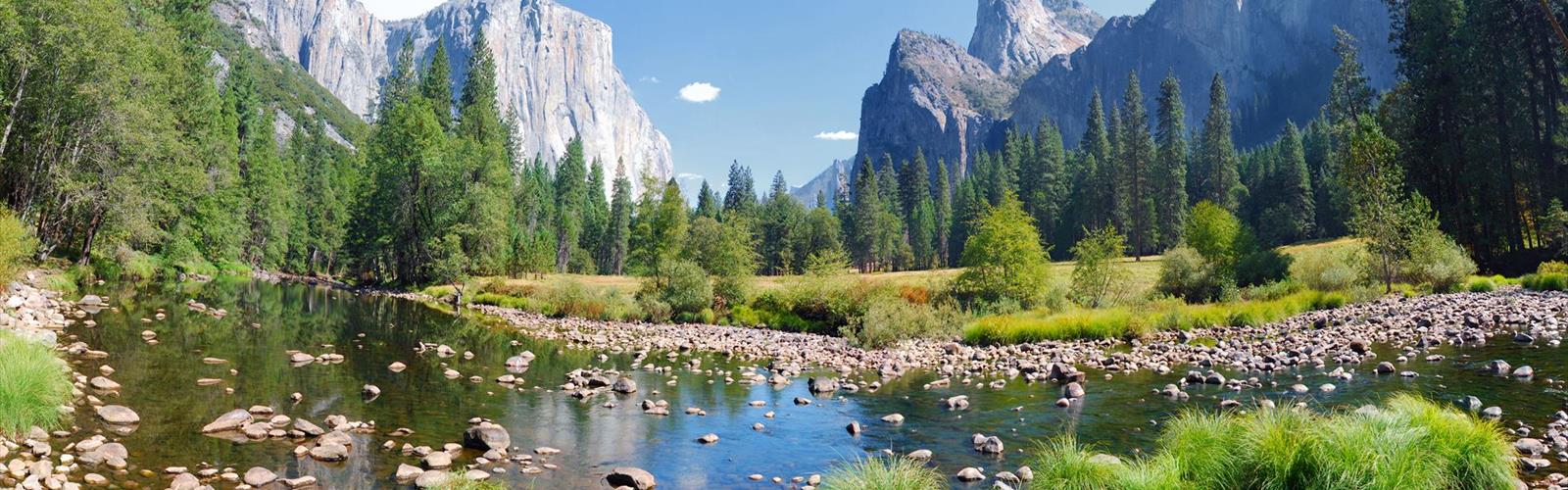 Merced River trail - hiking in Gold Country