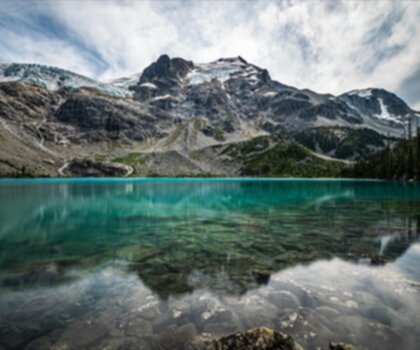 Joffre Lakes Provincial Park trail - hiking in Vancouver Coast Mountains