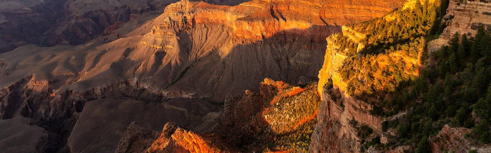 Gran Canyon trail - hiking in Northern Arizona