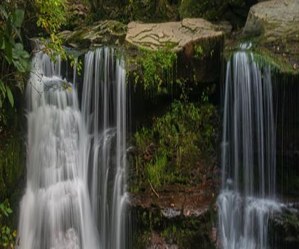 Diamond Notch Falls trail - hiking in Catskills