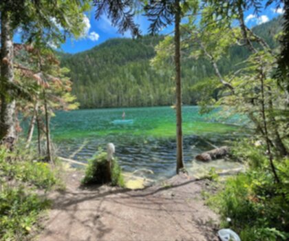 Echo Lake trail - hiking in Catskills