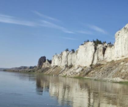 Missouri River trail - hiking in Nebraska  outdoor water mountain lake rock nature river sky stone pond