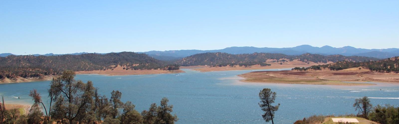 Nacimiento Lake trail - hiking in Central Coast