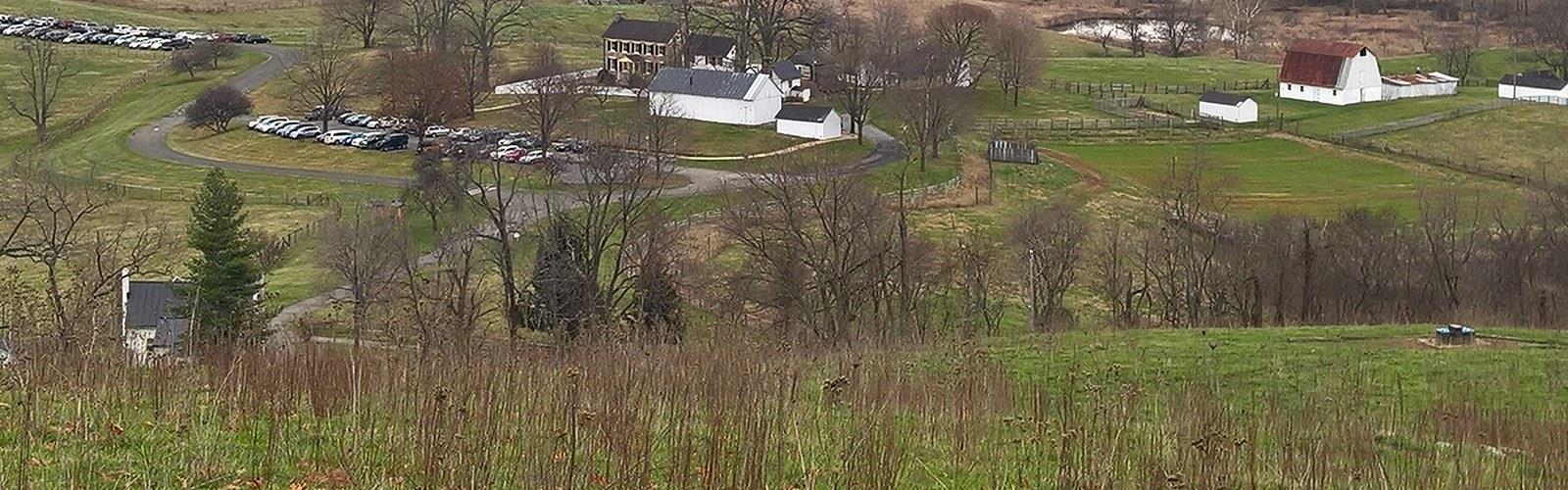 Sky Meadows State Park trail - hiking in Blue Ridge Highlands