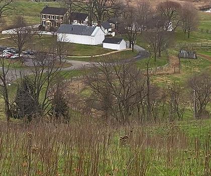 Sky Meadows State Park trail - hiking in Blue Ridge Highlands