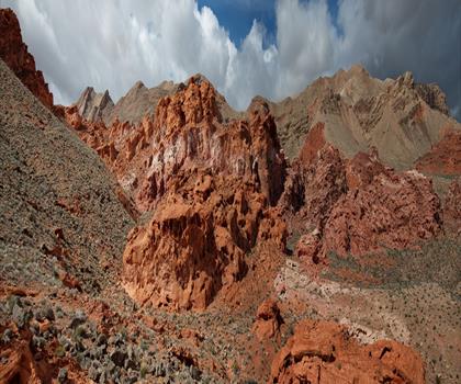 Bowl of Fire trail - hiking in Las Vegas Valley