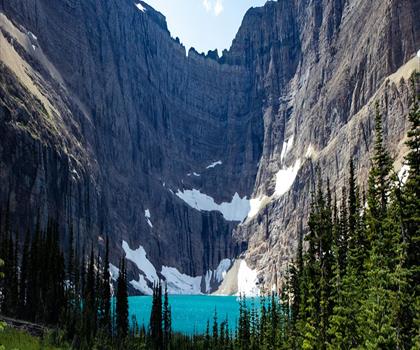 Iceberg lake trail - hiking in Vancouver Coast Mountains