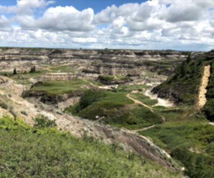 Horseshoe Canyon trail - hiking in Canadian Badlands