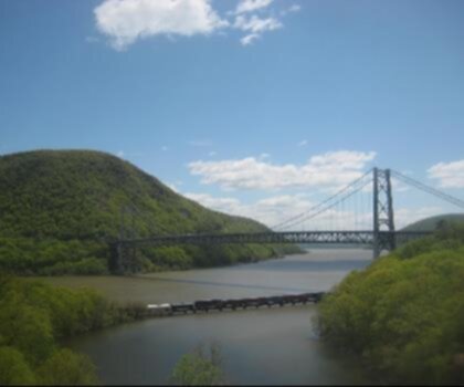 Sentier Westchester County, New York Titicus Reservoir Quickie - randonnée en Adirondacks  bridge outdoor sky river water lake building cloud crossing mountain traveling tree travel fixed link suspension bridge beam bridge passing highway distance hillside