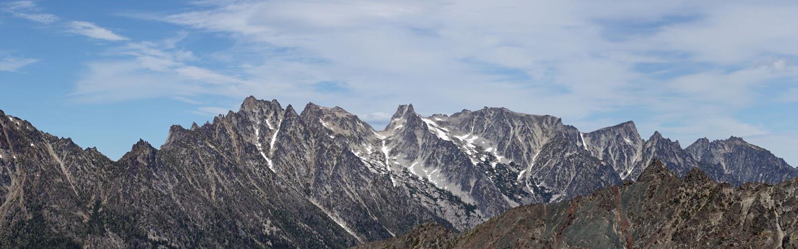 Mount Stuart trail - hiking in Central Cascades