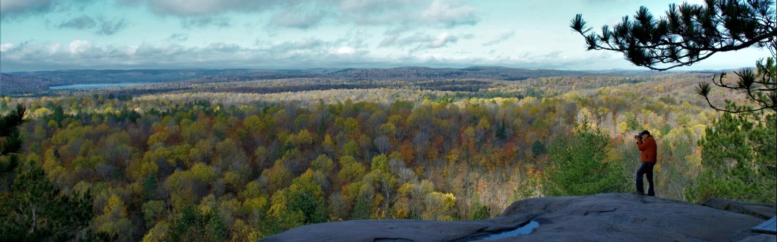 Algonquin Provincial Park trail - hiking in Algonquin Park, Almaguin Highlands, Muskoka and Parry Sound