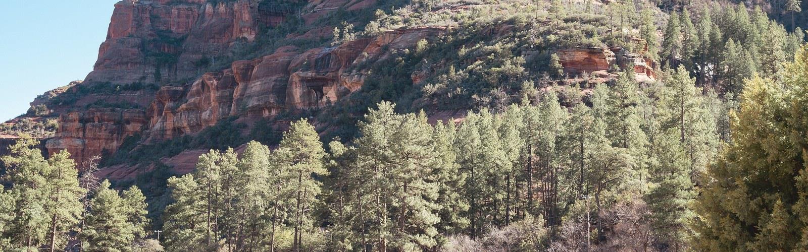 Slide Rock State Park trail - hiking in Central Arizona