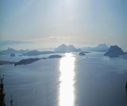 Lummi Island trail - hiking in San Juan Islands
