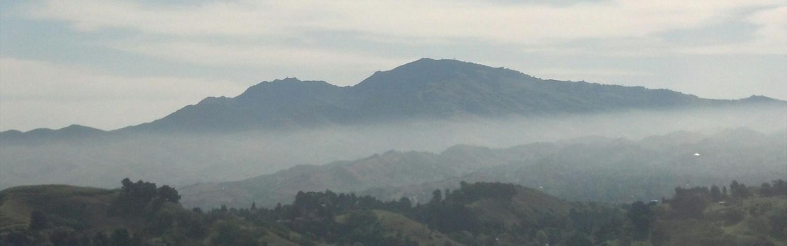 Lafayette Ridge trail - hiking in Bay Area