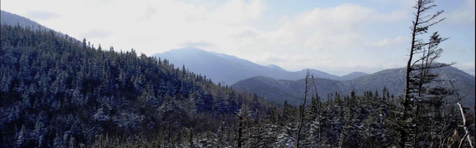 Randonnée Sawteeth Mountain, New York - vue panoramique