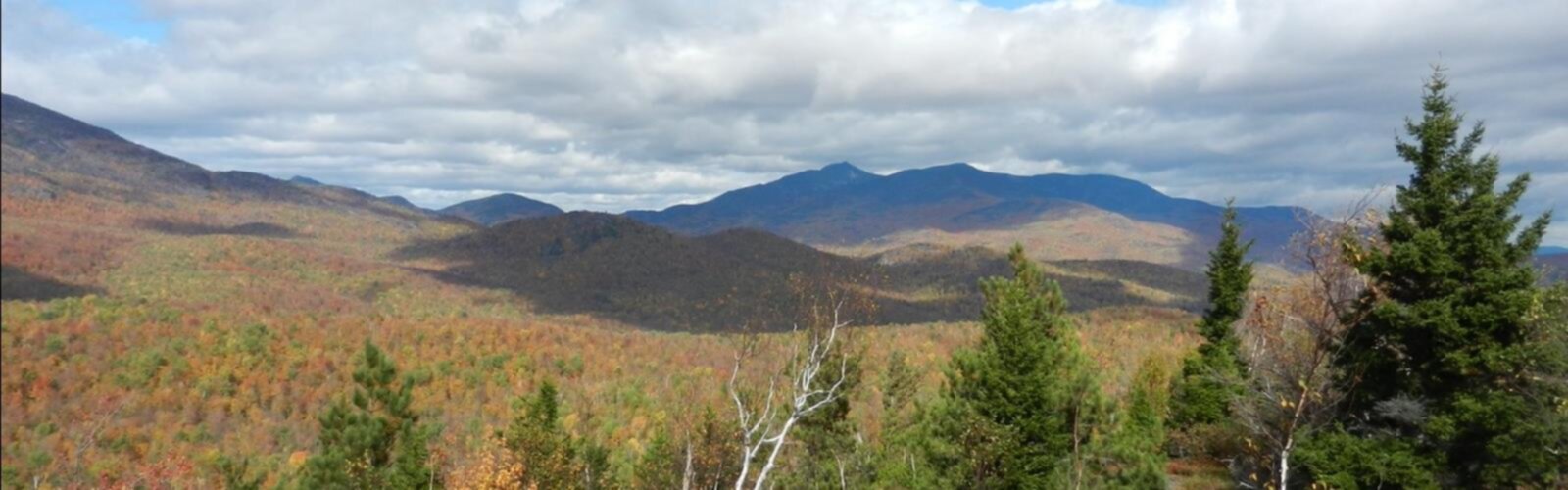 Randonnée Saunders Mountain, New York - vue panoramique
