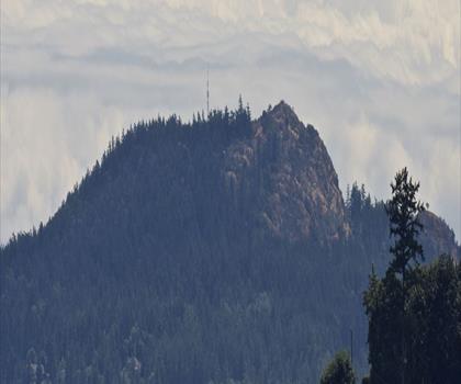 Island View Beach trail - hiking in Vancouver Coast Mountains
