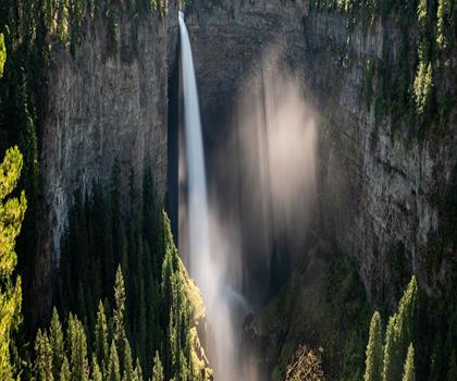 Dawson Falls trail - hiking in Thompson Okanagan