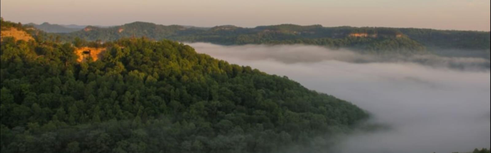Cave Ridge, Kentucky trail - hiking in Caves, Lakes and Corvettes