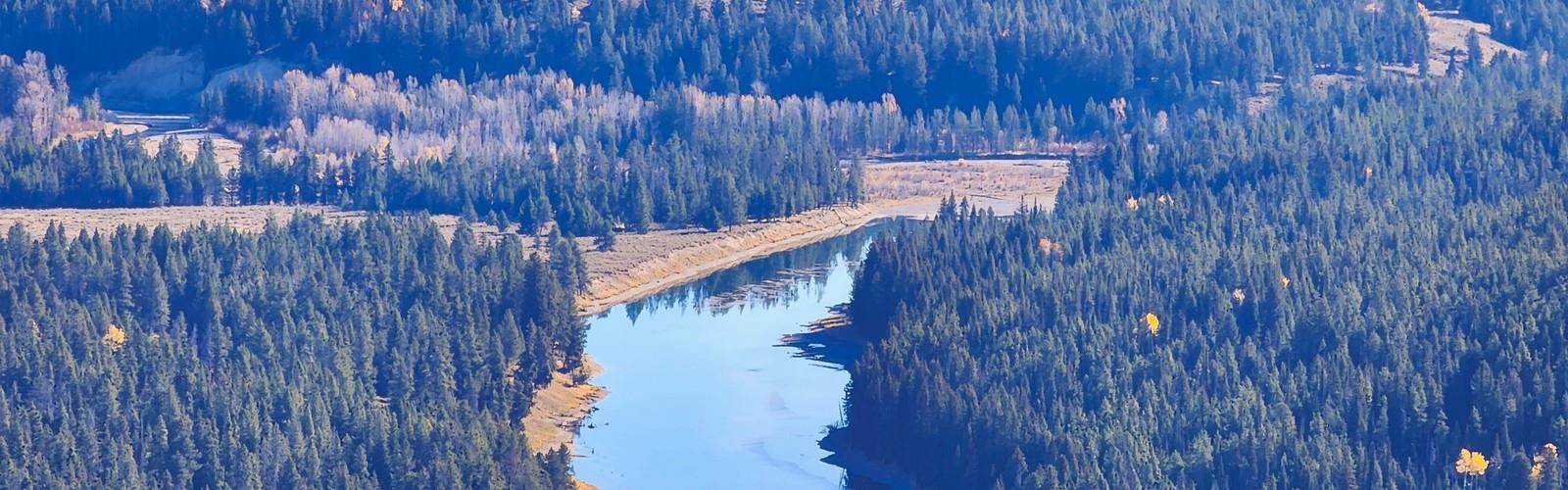 Signal Mountain, Wyoming trail - hiking in Yellowstone & Grand Teton