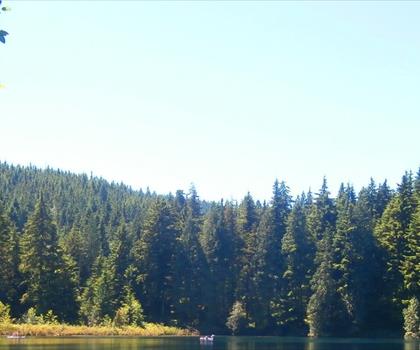 Buntzen Lake Trail trail - hiking in Vancouver Coast Mountains