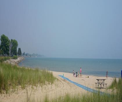 Lakeview Park trail - hiking in York, Durham and Headwaters