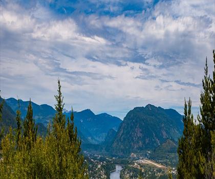 Champion Lakes trail - hiking in Kootenay Rockies
