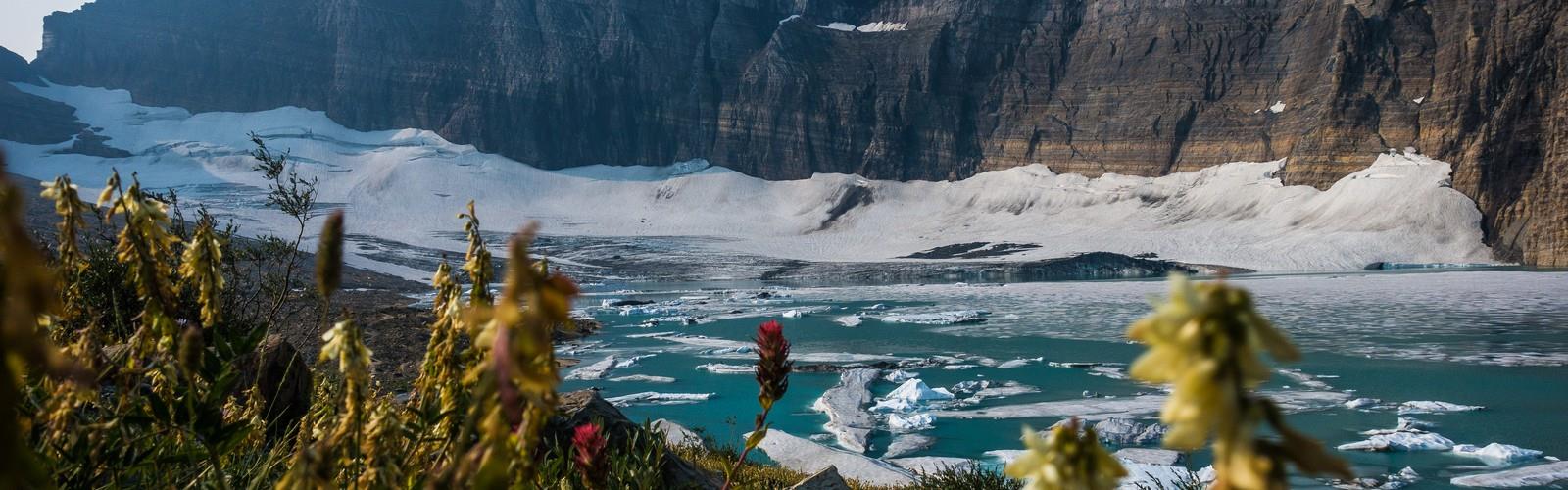 Grinnell Glacier trail - hiking in Glacier Country