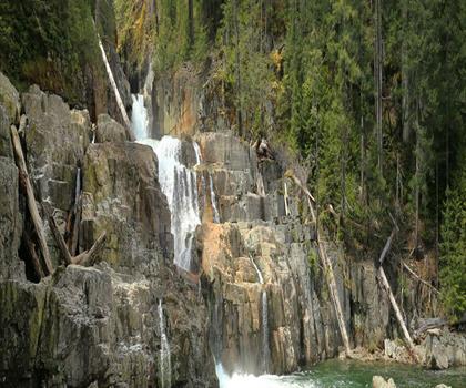Mt. Myra trail - hiking in Vancouver Island