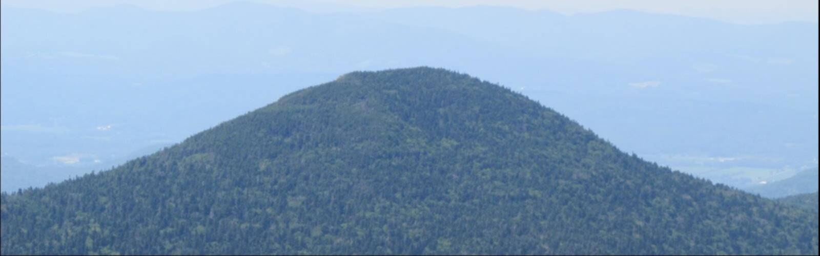 Hiking Mendon Peak, Vermont - panoramic view