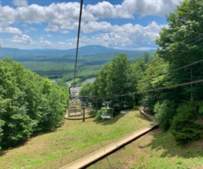 Bromley Mountain trail - hiking in Southern Vermont