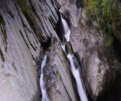 Hamilton Falls trail - hiking in Southern Vermont