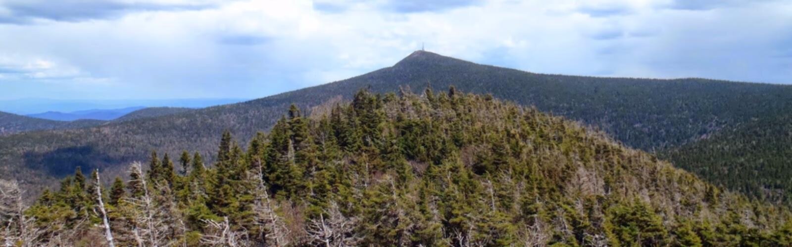 Hiking Mount Aeolus, Vermont - panoramic view