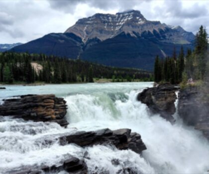 Athabasca Falls trail - hiking in Canadian Rockies