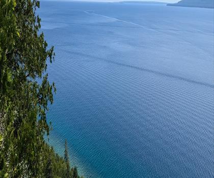 Lions Head, Ontario trail - hiking in Bruce Peninsula, Southern Georgian Bay and Lake Simcoe