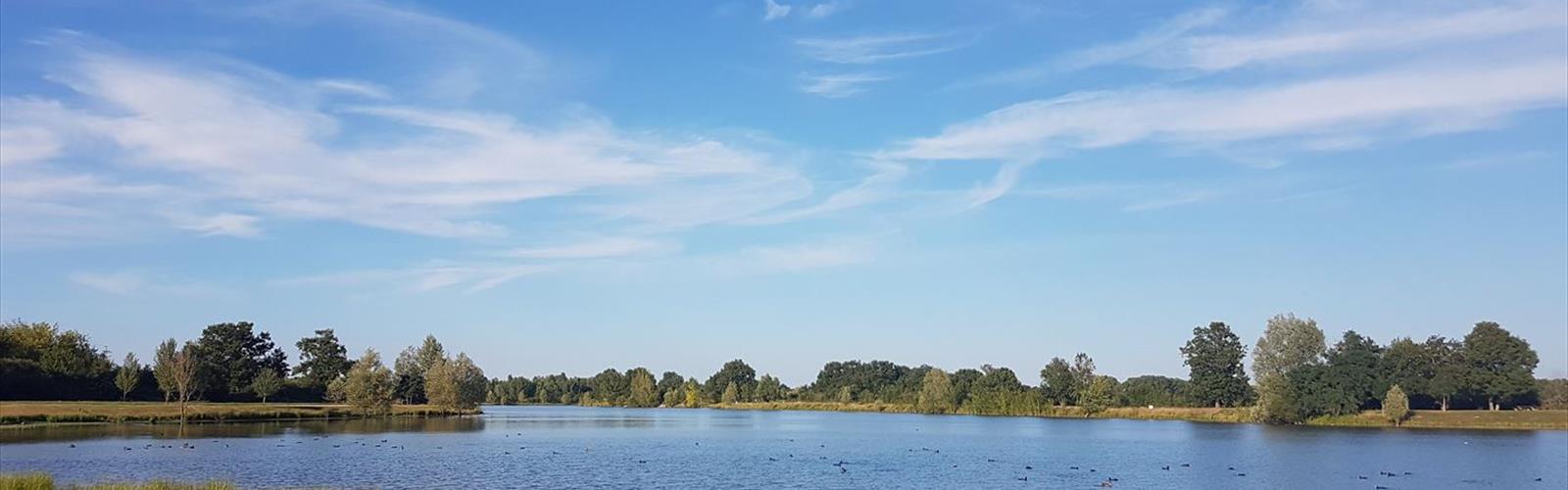 Lac de Cadarsac trail - hiking in Gironde