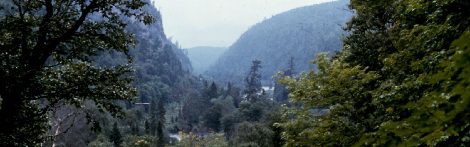 Sentier parc Agawa Canyon - randonnée en North Part