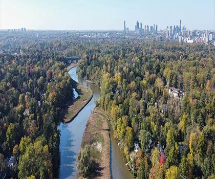Port Credit Memorial Park trail - hiking in Greater Toronto Area