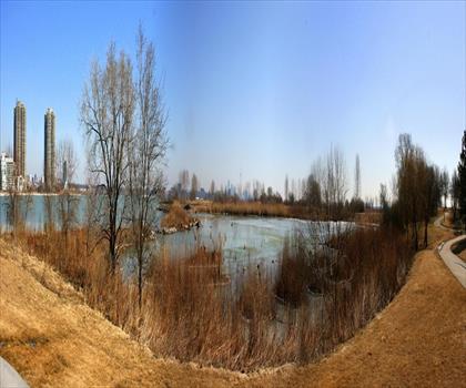 Humber Bay Park East trail - hiking in Greater Toronto Area