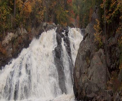 Sentier chutes Profile - randonnée en Dartmouth-Lac Sunapee